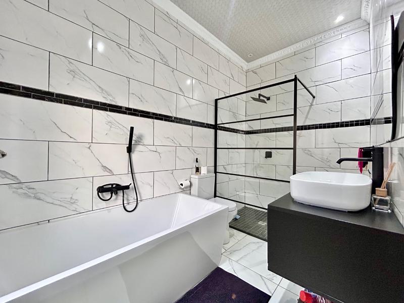 To Let 3 Bedroom Property for Rent in Melodie North West